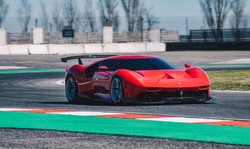 Ferrari là thương hiệu nổi danh gắn liền với các cuộc đua, đặc biệt công thức 1.