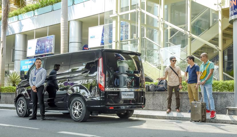 Gi&#225; 1 tỷ đồng, Ford Tourneo “mở đường” mới ở Việt Nam - Ảnh 7
