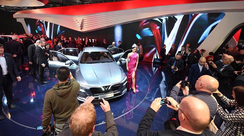 Trước khi chính thức bán ra thị trường, VinFast đã có màn ra mắt tại triển lãm Paris Motor Show 2018.