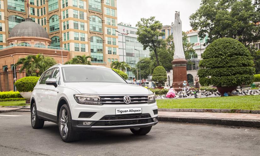Tiguan Allspace Highline là mẫu SUV 7 chỗ thời thượng mang đến khả năng off-road trên nhiều địa hình.