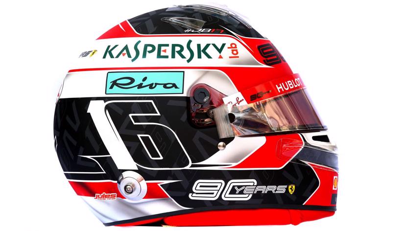 Mũ bảo hiểm của tay đua Charles Leclerc trong mùa giải F1 2019. Ảnh: Racefans.