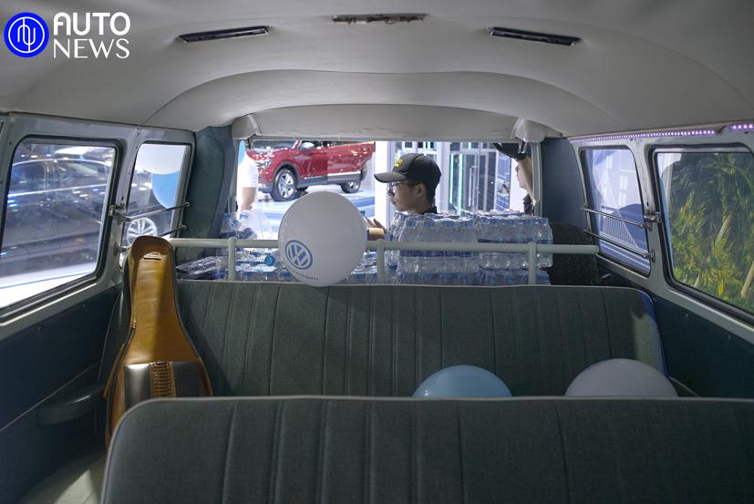 VW Kombi – n&#233;t ho&#224;i cổ ở VMS 2019 - Ảnh 12