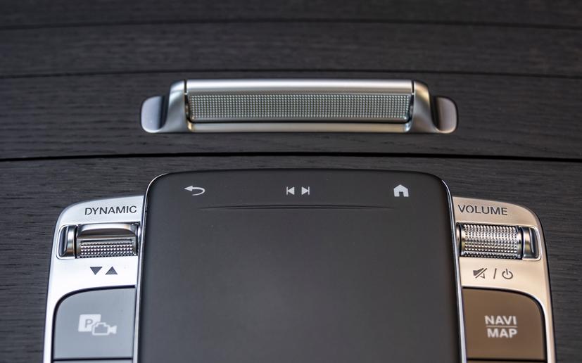 Thiết kế trackpad mới.