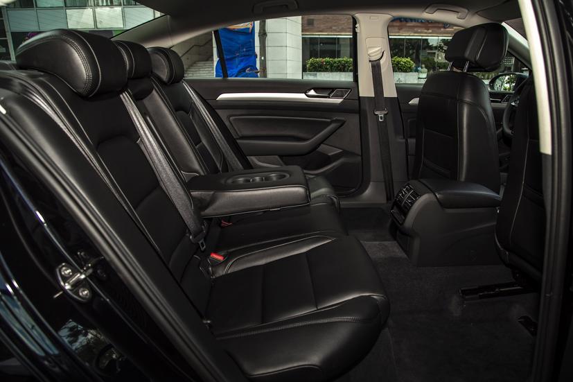 Đến lượt Volkswagen ưu đ&#227;i lớn dịp cuối năm - Ảnh 9