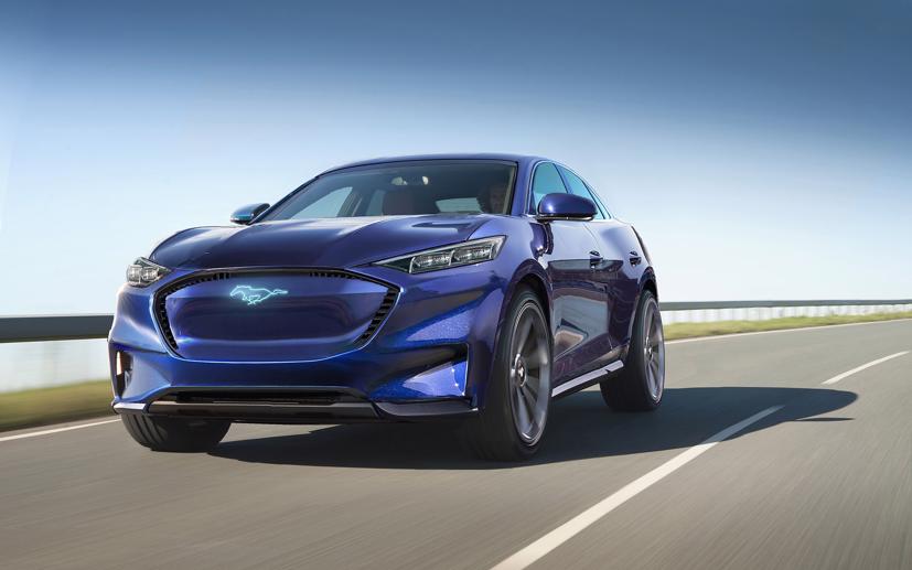 Chiếc Mustang Mach E của Ford - Ảnh: caranddriver.com.