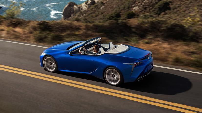 Cận cảnh Lexus LC500 mui trần 2020 sắp b&#225;n ra thị trường - Ảnh 10