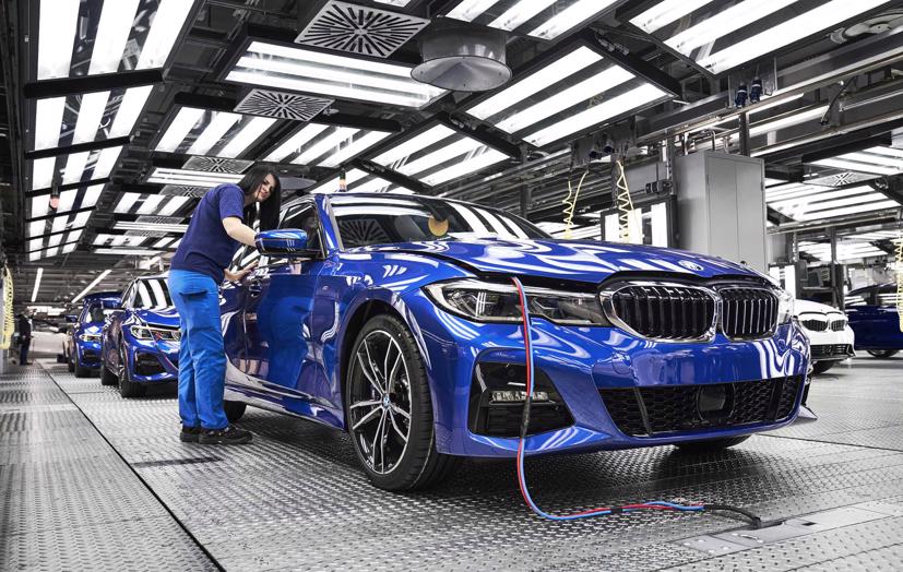  BMW recorta los bonos de los empleados para aumentar el desarrollo de vehículos eléctricos |  AutoMotorVN